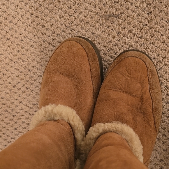 Women's Tan Shearling Boots - Picture 8 of 8